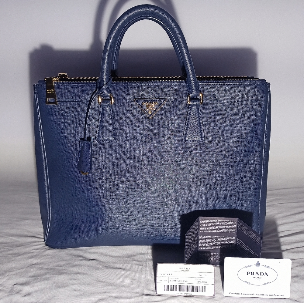 2007 Prada Baltico Saffiano Lux Leather Double Zip Large Tote Bag BN1786